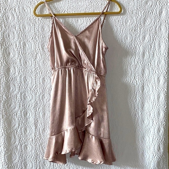 TOBI Faux Wrap Strappy V-Neck Ruffled Hem Mini A-line Dress - Picture 1 of 11